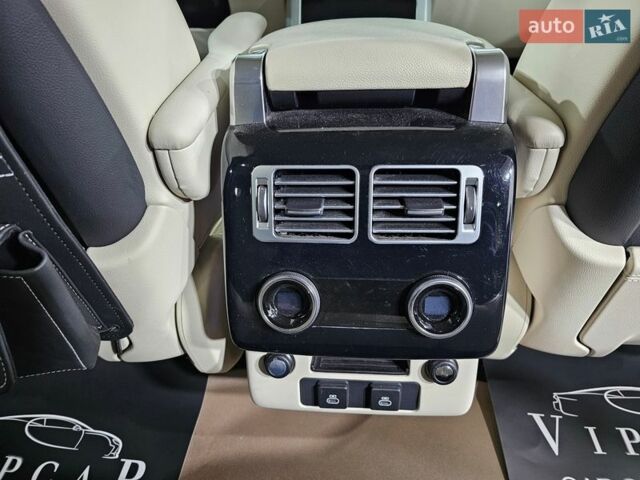 Білий Ленд Ровер Рендж Ровер, об'ємом двигуна 3 л та пробігом 93 тис. км за 87999 $, фото 13 на Automoto.ua