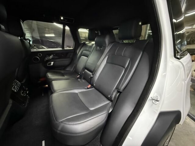 Білий Ленд Ровер Рендж Ровер, об'ємом двигуна 5 л та пробігом 62 тис. км за 69500 $, фото 18 на Automoto.ua