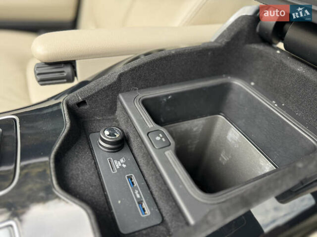 Белый Ленд Ровер Рендж Ровер, объемом двигателя 3 л и пробегом 97 тыс. км за 78900 $, фото 37 на Automoto.ua