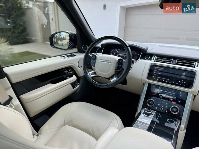 Білий Ленд Ровер Рендж Ровер, об'ємом двигуна 3 л та пробігом 97 тис. км за 79500 $, фото 30 на Automoto.ua
