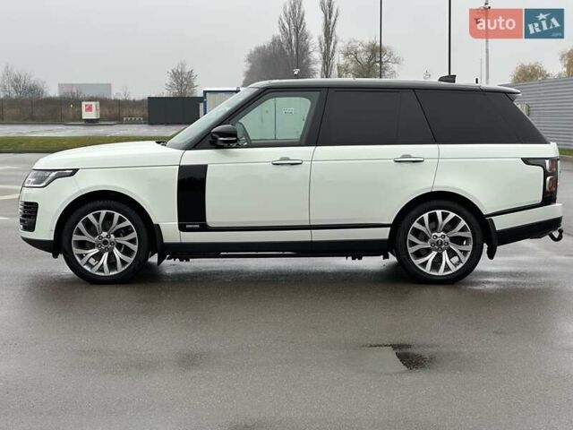 Белый Ленд Ровер Рендж Ровер, объемом двигателя 3 л и пробегом 75 тыс. км за 89900 $, фото 3 на Automoto.ua