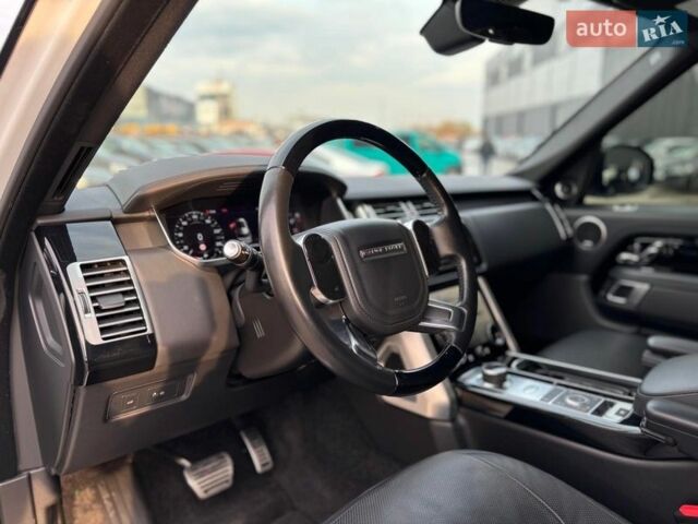 Белый Ленд Ровер Рендж Ровер, объемом двигателя 5 л и пробегом 72 тыс. км за 75990 $, фото 18 на Automoto.ua