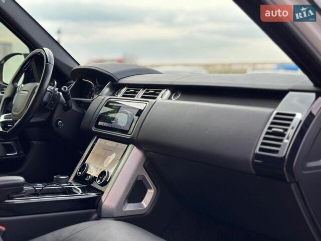 Белый Ленд Ровер Рендж Ровер, объемом двигателя 5 л и пробегом 72 тыс. км за 75990 $, фото 46 на Automoto.ua