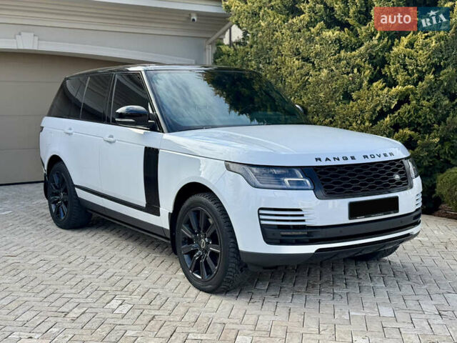 Білий Ленд Ровер Рендж Ровер, об'ємом двигуна 3 л та пробігом 97 тис. км за 79500 $, фото 2 на Automoto.ua