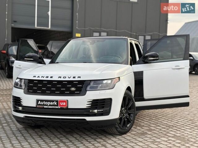 Белый Ленд Ровер Рендж Ровер, объемом двигателя 5 л и пробегом 72 тыс. км за 75990 $, фото 57 на Automoto.ua