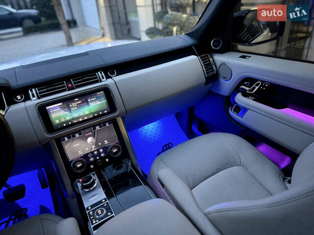 Белый Ленд Ровер Рендж Ровер, объемом двигателя 3 л и пробегом 98 тыс. км за 89000 $, фото 40 на Automoto.ua