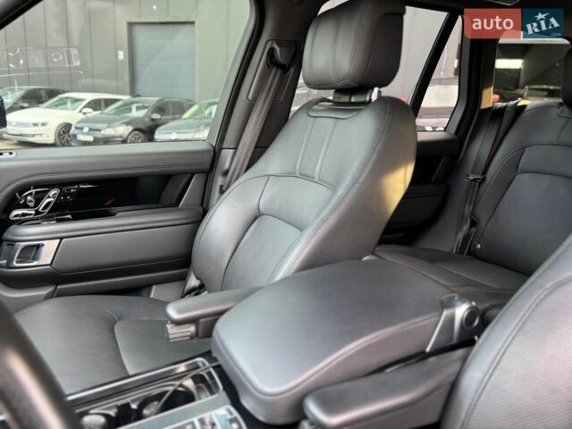 Белый Ленд Ровер Рендж Ровер, объемом двигателя 5 л и пробегом 72 тыс. км за 72990 $, фото 27 на Automoto.ua