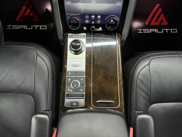 Білий Ленд Ровер Рендж Ровер, об'ємом двигуна 5 л та пробігом 62 тис. км за 69500 $, фото 21 на Automoto.ua