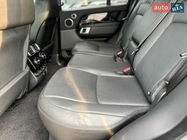 Белый Ленд Ровер Рендж Ровер, объемом двигателя 5 л и пробегом 72 тыс. км за 75990 $, фото 34 на Automoto.ua