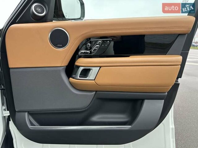 Белый Ленд Ровер Рендж Ровер, объемом двигателя 3 л и пробегом 75 тыс. км за 89900 $, фото 29 на Automoto.ua