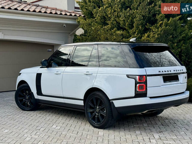 Білий Ленд Ровер Рендж Ровер, об'ємом двигуна 3 л та пробігом 97 тис. км за 79500 $, фото 12 на Automoto.ua