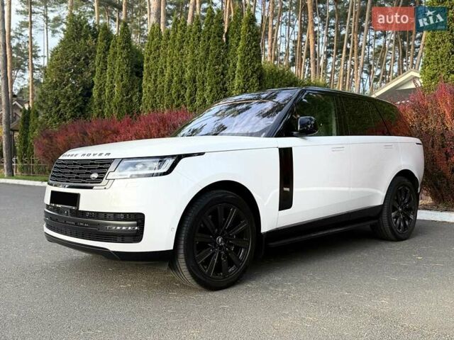 Білий Ленд Ровер Рендж Ровер, об'ємом двигуна 4.4 л та пробігом 44 тис. км за 163000 $, фото 1 на Automoto.ua