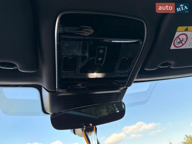Білий Ленд Ровер Рендж Ровер, об'ємом двигуна 3 л та пробігом 55 тис. км за 145000 $, фото 39 на Automoto.ua