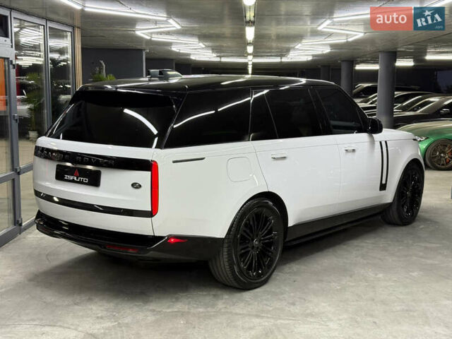 Білий Ленд Ровер Рендж Ровер, об'ємом двигуна 4.39 л та пробігом 51 тис. км за 150000 $, фото 13 на Automoto.ua