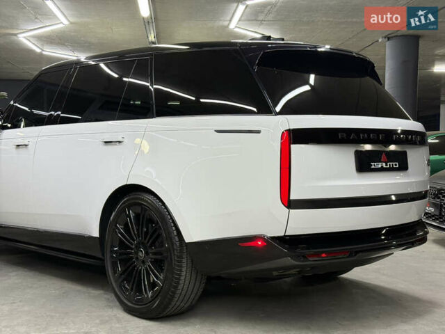 Білий Ленд Ровер Рендж Ровер, об'ємом двигуна 4.39 л та пробігом 51 тис. км за 150000 $, фото 12 на Automoto.ua