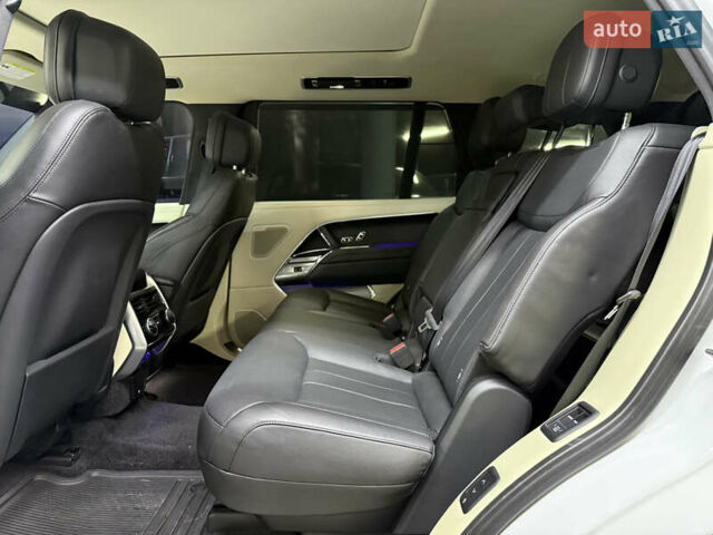 Білий Ленд Ровер Рендж Ровер, об'ємом двигуна 4.39 л та пробігом 51 тис. км за 150000 $, фото 22 на Automoto.ua