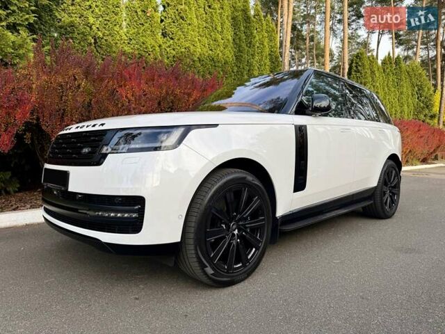 Білий Ленд Ровер Рендж Ровер, об'ємом двигуна 4.4 л та пробігом 44 тис. км за 163000 $, фото 14 на Automoto.ua