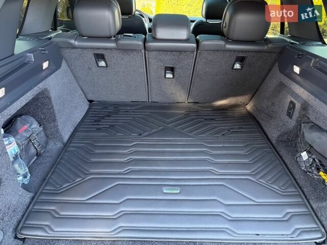 Білий Ленд Ровер Рендж Ровер, об'ємом двигуна 3 л та пробігом 55 тис. км за 145000 $, фото 37 на Automoto.ua