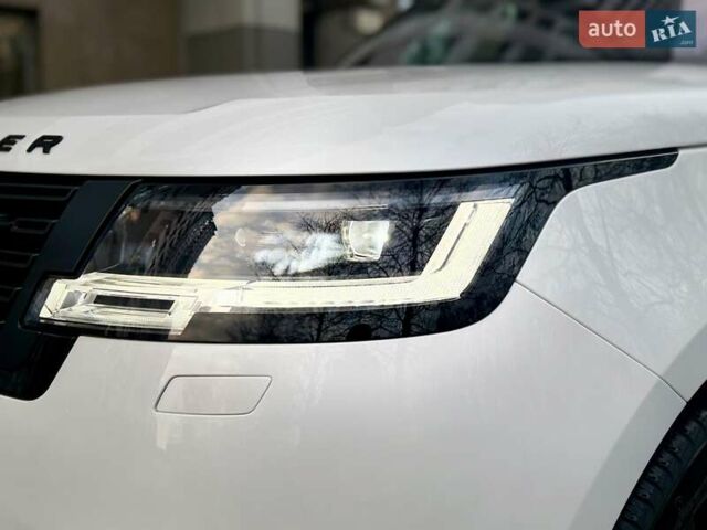 Білий Ленд Ровер Рендж Ровер, об'ємом двигуна 4.4 л та пробігом 47 тис. км за 163000 $, фото 11 на Automoto.ua