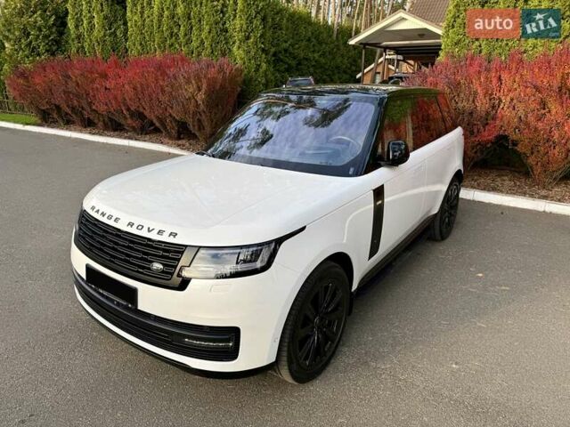 Білий Ленд Ровер Рендж Ровер, об'ємом двигуна 4.4 л та пробігом 44 тис. км за 163000 $, фото 28 на Automoto.ua