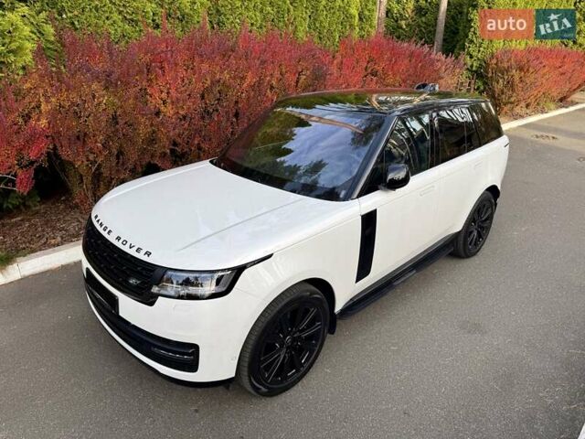 Білий Ленд Ровер Рендж Ровер, об'ємом двигуна 4.4 л та пробігом 44 тис. км за 163000 $, фото 13 на Automoto.ua