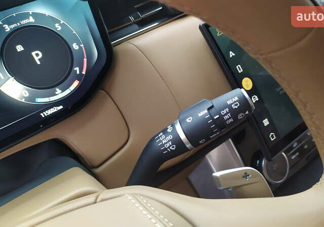 Белый Ленд Ровер Рендж Ровер, объемом двигателя 4.39 л и пробегом 115 тыс. км за 137000 $, фото 37 на Automoto.ua