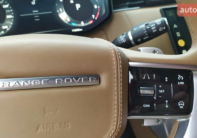 Белый Ленд Ровер Рендж Ровер, объемом двигателя 4.39 л и пробегом 115 тыс. км за 137000 $, фото 34 на Automoto.ua