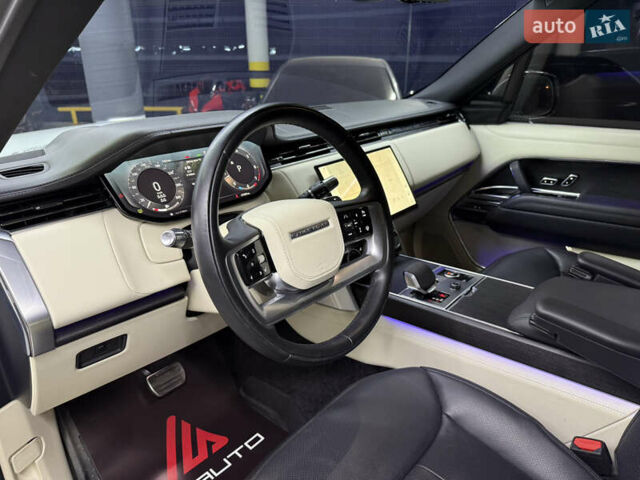 Білий Ленд Ровер Рендж Ровер, об'ємом двигуна 4.39 л та пробігом 51 тис. км за 150000 $, фото 18 на Automoto.ua