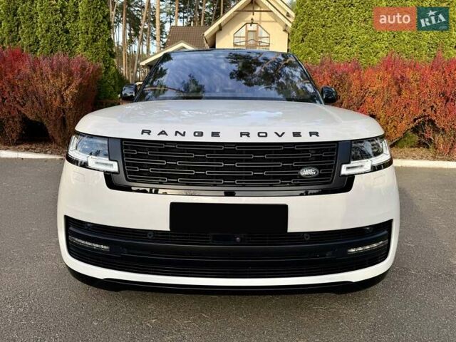 Білий Ленд Ровер Рендж Ровер, об'ємом двигуна 4.4 л та пробігом 44 тис. км за 163000 $, фото 3 на Automoto.ua