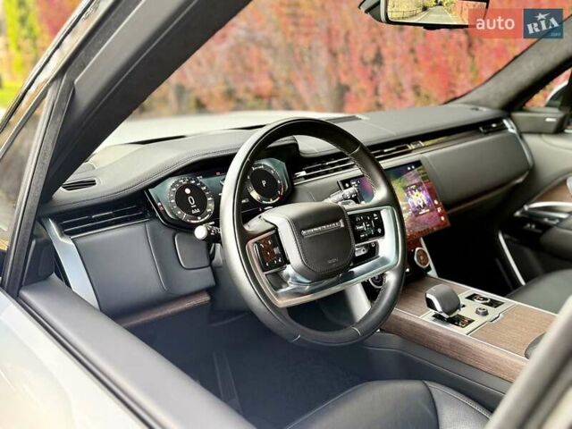Білий Ленд Ровер Рендж Ровер, об'ємом двигуна 4.4 л та пробігом 44 тис. км за 163000 $, фото 23 на Automoto.ua