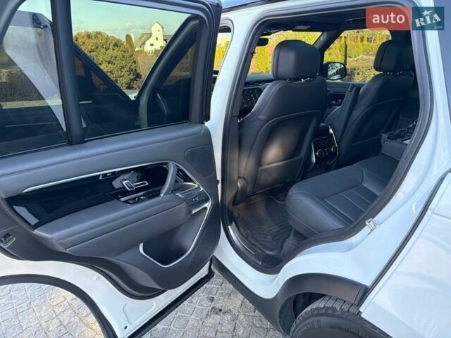 Білий Ленд Ровер Рендж Ровер, об'ємом двигуна 3 л та пробігом 55 тис. км за 145000 $, фото 29 на Automoto.ua