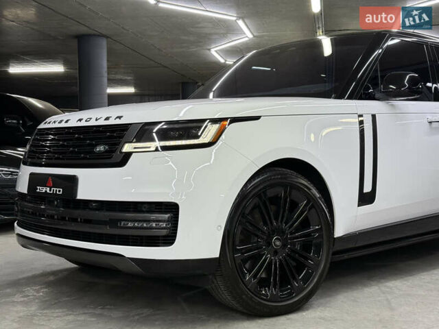 Білий Ленд Ровер Рендж Ровер, об'ємом двигуна 4.39 л та пробігом 51 тис. км за 150000 $, фото 8 на Automoto.ua