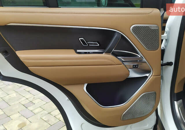 Белый Ленд Ровер Рендж Ровер, объемом двигателя 4.39 л и пробегом 115 тыс. км за 137000 $, фото 21 на Automoto.ua