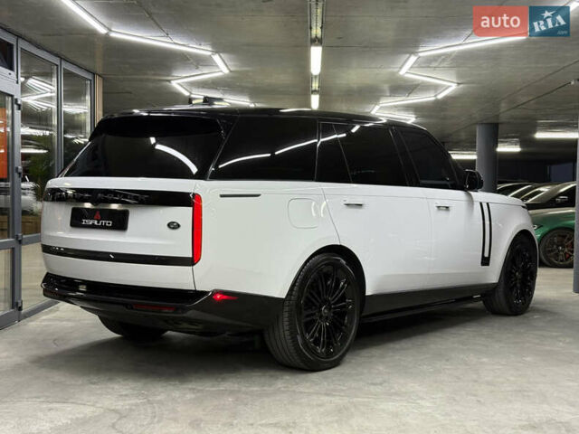 Білий Ленд Ровер Рендж Ровер, об'ємом двигуна 4.39 л та пробігом 51 тис. км за 150000 $, фото 14 на Automoto.ua