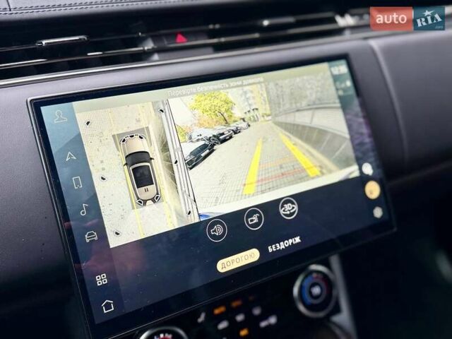 Ленд Ровер Рендж Ровер 2022 в Киеве на Automoto.ua Белый Ленд Ровер Рендж Ровер, объемом двигателя 4.4 л и пробегом 44 тыс. км за 167777 $, фото 12 на Automoto.ua