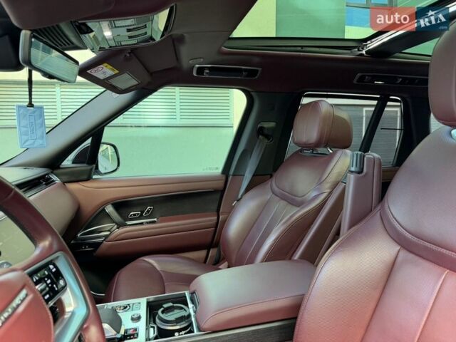 Белый Ленд Ровер Рендж Ровер, объемом двигателя 3 л и пробегом 46 тыс. км за 175000 $, фото 18 на Automoto.ua