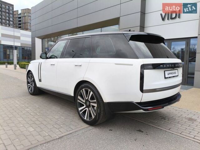 Білий Ленд Ровер Рендж Ровер, об'ємом двигуна 4.39 л та пробігом 72 тис. км за 149219 $, фото 7 на Automoto.ua