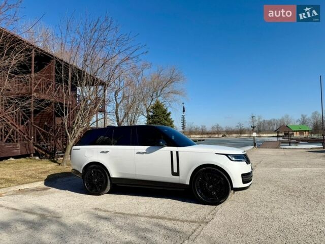 Белый Ленд Ровер Рендж Ровер, объемом двигателя 3 л и пробегом 46 тыс. км за 175000 $, фото 5 на Automoto.ua