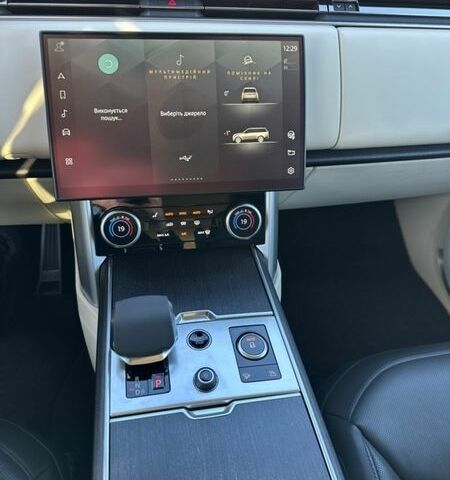 Білий Ленд Ровер Рендж Ровер, об'ємом двигуна 3 л та пробігом 80 тис. км за 150000 $, фото 53 на Automoto.ua