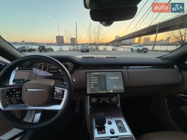 Белый Ленд Ровер Рендж Ровер, объемом двигателя 4.39 л и пробегом 56 тыс. км за 155000 $, фото 9 на Automoto.ua