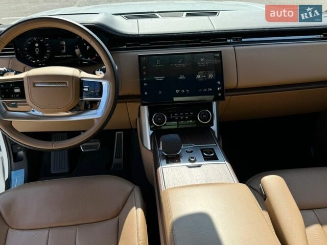 Білий Ленд Ровер Рендж Ровер, об'ємом двигуна 3 л та пробігом 18 тис. км за 175000 $, фото 21 на Automoto.ua