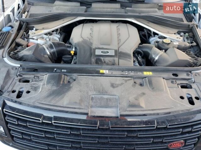 Білий Ленд Ровер Рендж Ровер, об'ємом двигуна 4.39 л та пробігом 33 тис. км за 60000 $, фото 11 на Automoto.ua