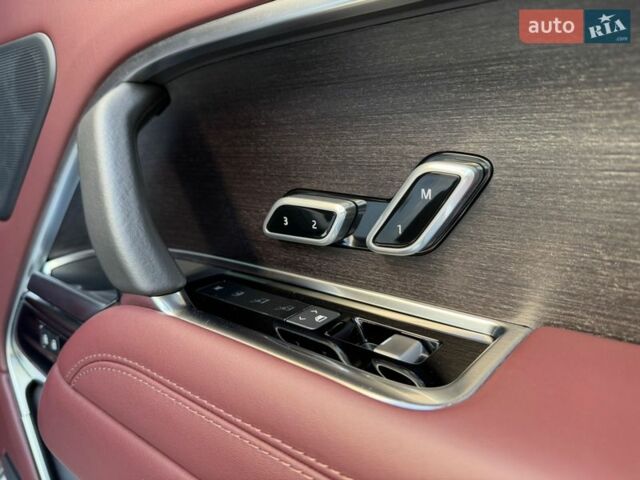 Белый Ленд Ровер Рендж Ровер, объемом двигателя 3 л и пробегом 46 тыс. км за 175000 $, фото 38 на Automoto.ua