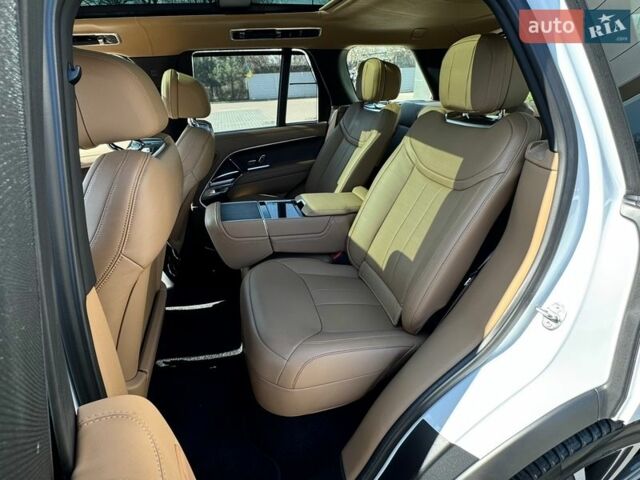 Білий Ленд Ровер Рендж Ровер, об'ємом двигуна 3 л та пробігом 18 тис. км за 175000 $, фото 22 на Automoto.ua