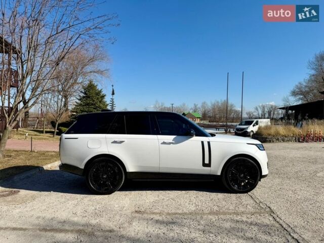 Белый Ленд Ровер Рендж Ровер, объемом двигателя 3 л и пробегом 46 тыс. км за 175000 $, фото 6 на Automoto.ua