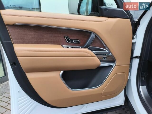 Білий Ленд Ровер Рендж Ровер, об'ємом двигуна 4.39 л та пробігом 72 тис. км за 149219 $, фото 56 на Automoto.ua