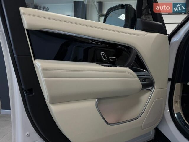 Белый Ленд Ровер Рендж Ровер, объемом двигателя 4.39 л и пробегом 88 тыс. км за 169900 $, фото 47 на Automoto.ua