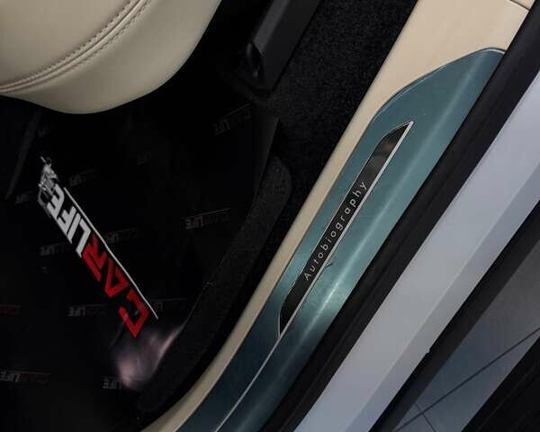 Белый Ленд Ровер Рендж Ровер, объемом двигателя 4.39 л и пробегом 88 тыс. км за 169900 $, фото 46 на Automoto.ua