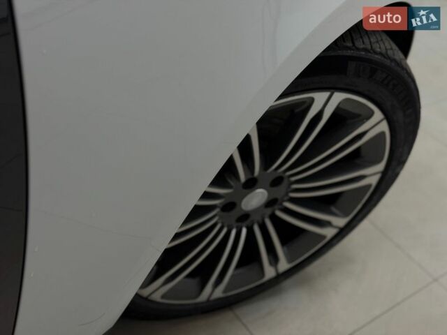 Белый Ленд Ровер Рендж Ровер, объемом двигателя 4.39 л и пробегом 88 тыс. км за 169900 $, фото 7 на Automoto.ua