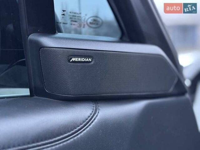 Белый Ленд Ровер Рендж Ровер, объемом двигателя 4.39 л и пробегом 20 тыс. км за 156000 $, фото 19 на Automoto.ua